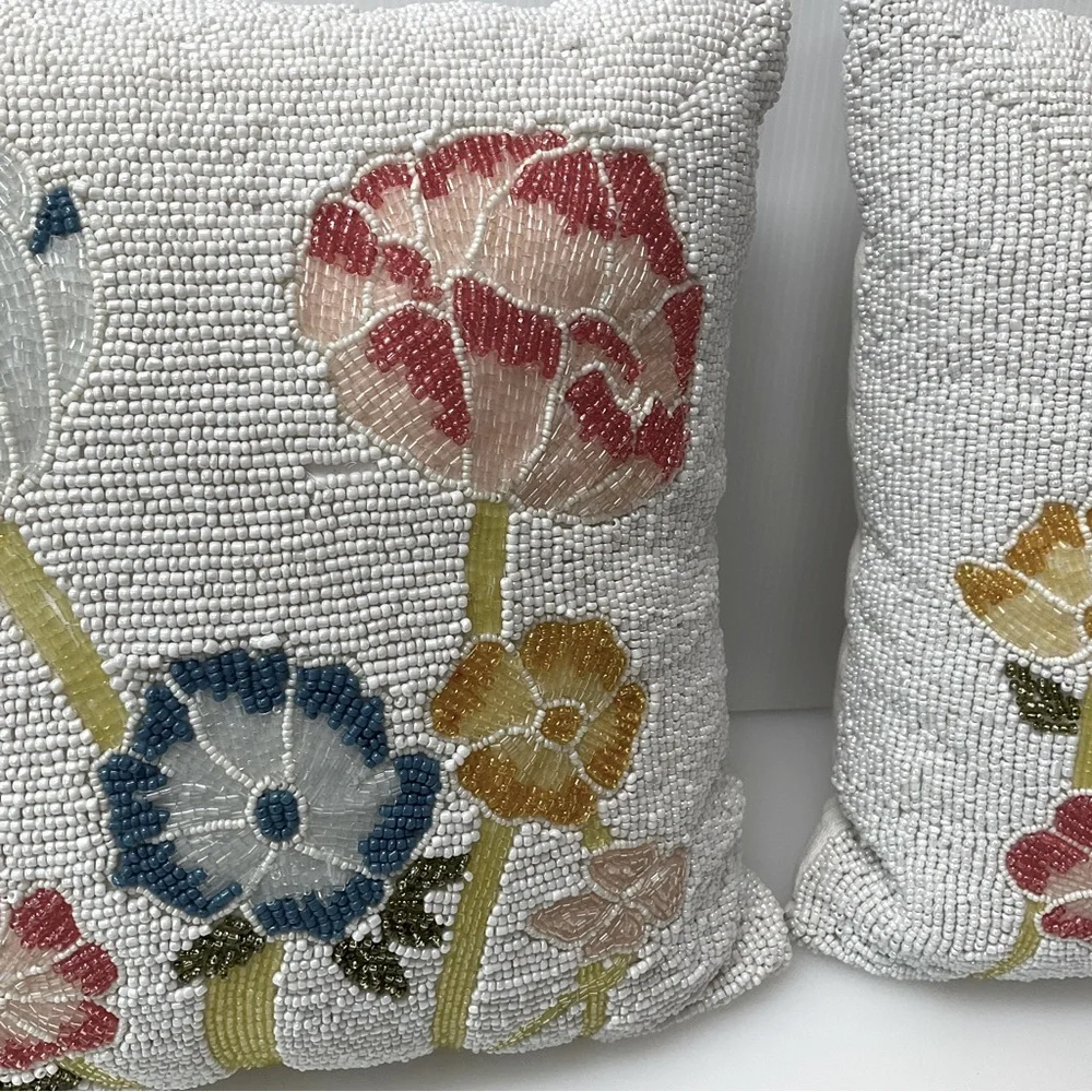 PRIMROSE VINTAGE Pillows Set of 2 Beaded Zipper Back Square Flowers Cream +